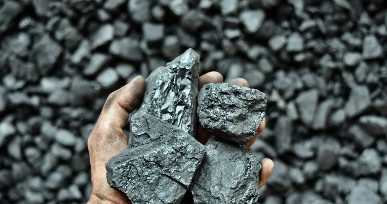 Cena tony węgla 2025 - Jaka jest aktualna?