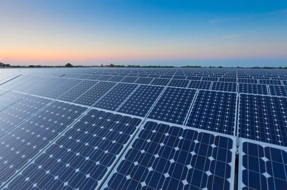 Ile kosztuje instalacja fotowoltaiczna 10kw? Sprawdź cenę z montażem i liczbę paneli