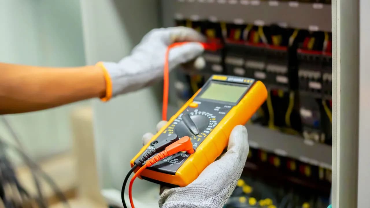 Cena przeglądu i pomiarów elektrycznych - Cennik i kosztorys